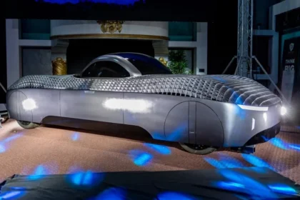 Startup anuncia primeiro carro voador do mundo para 2025