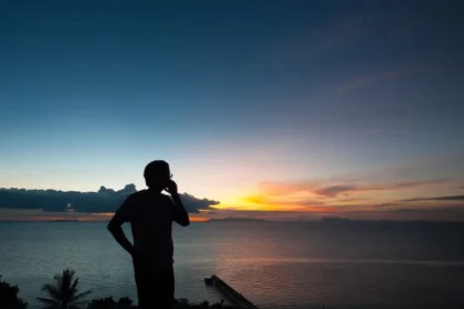 Avistamentos de OVNIs e fatores de personalidade