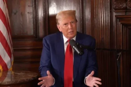 A declaração do candidato à presidência dos EUA foi feita durante uma entrevista a um canal no YouTube. Quando questionado se alguma organização poderia estar lhe ocultando informações sobre alienígenas, Trump respondeu: "O Estado Oculto existe e certamente poderiam". Veja o vídeo com a declaração.