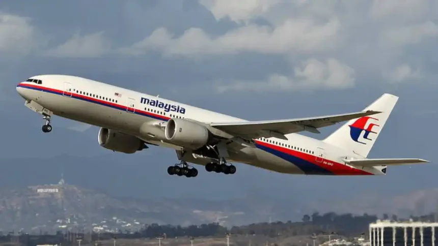 Malásia retoma a busca pelo voo MH370